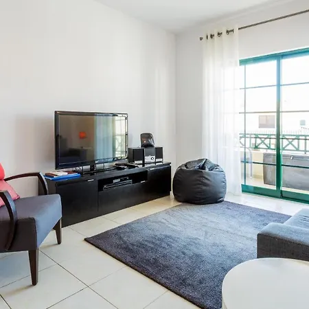 Apartamento 2-b Sleeps 6 Pool Parking