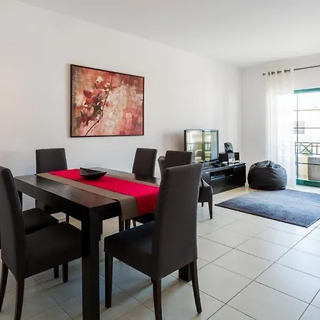 2-b Sleeps 6 Pool Parking Appartement *